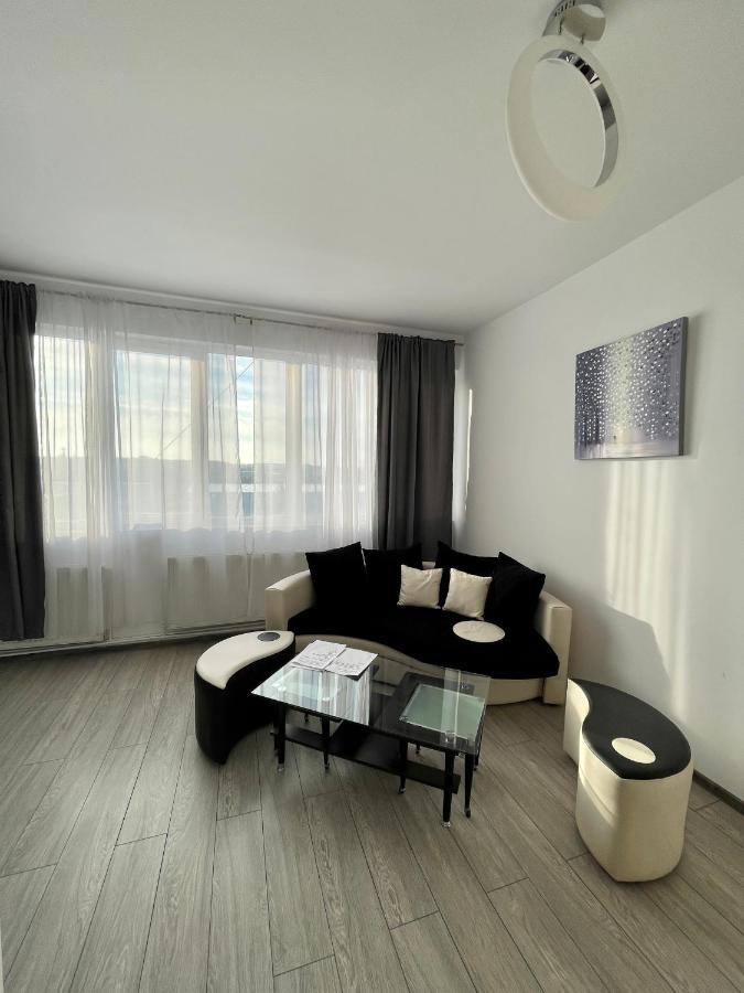 Luanaapartments #36 Otopeni Eksteriør billede
